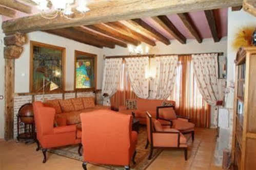 Posada Fuenteplateada Collado Hermoso Exterior foto